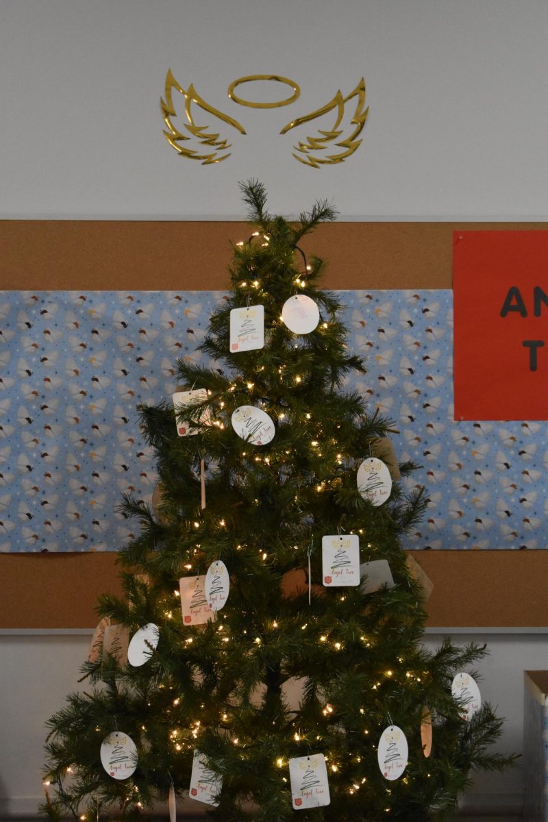 Student Council Promotes a Holiday Spirit