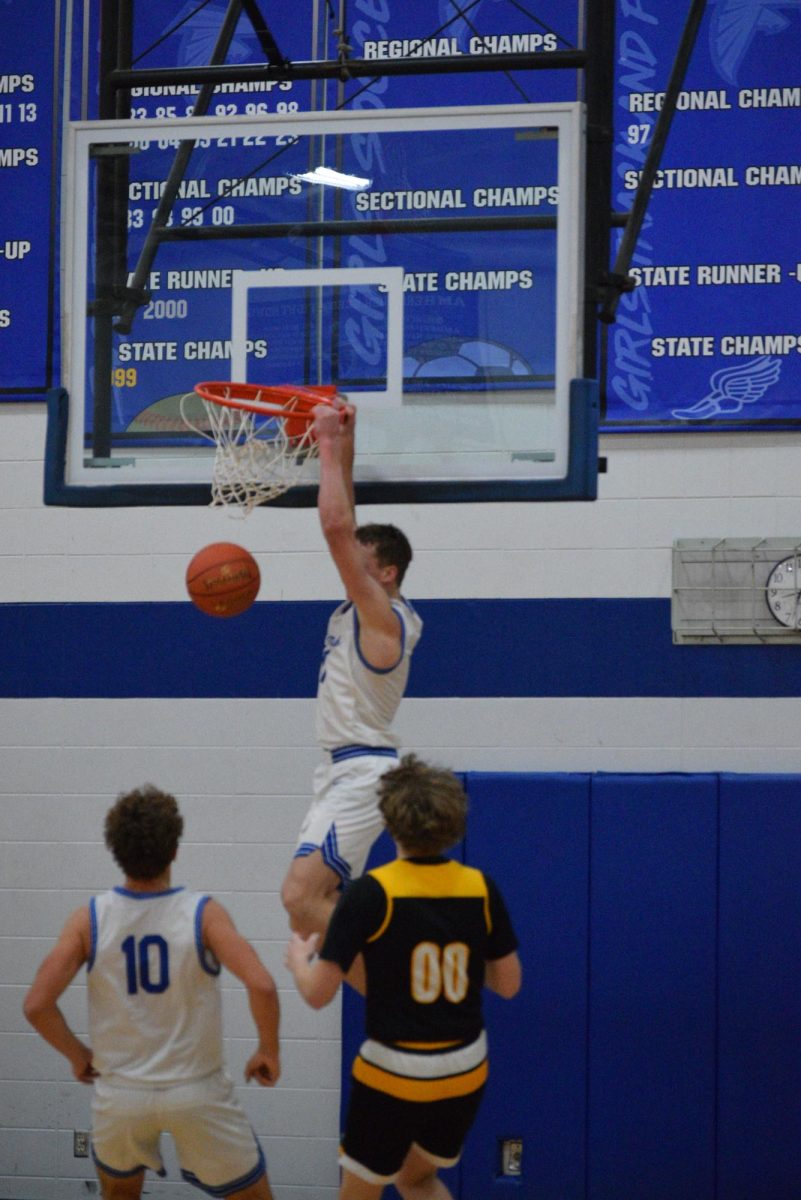 Falcons Dunk Rosholt En Route to Win