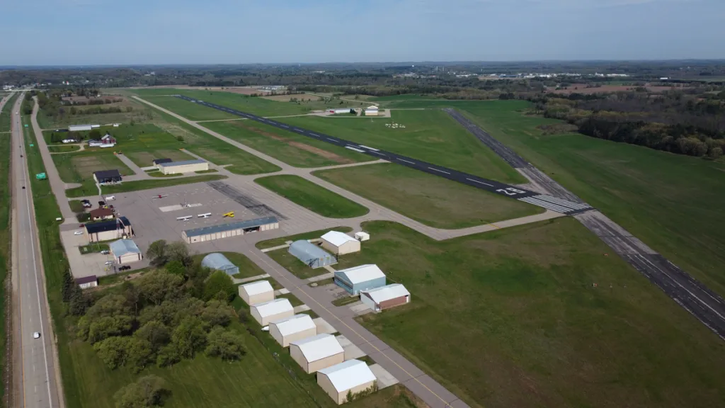 Pilot's License Obtainable as High School Student