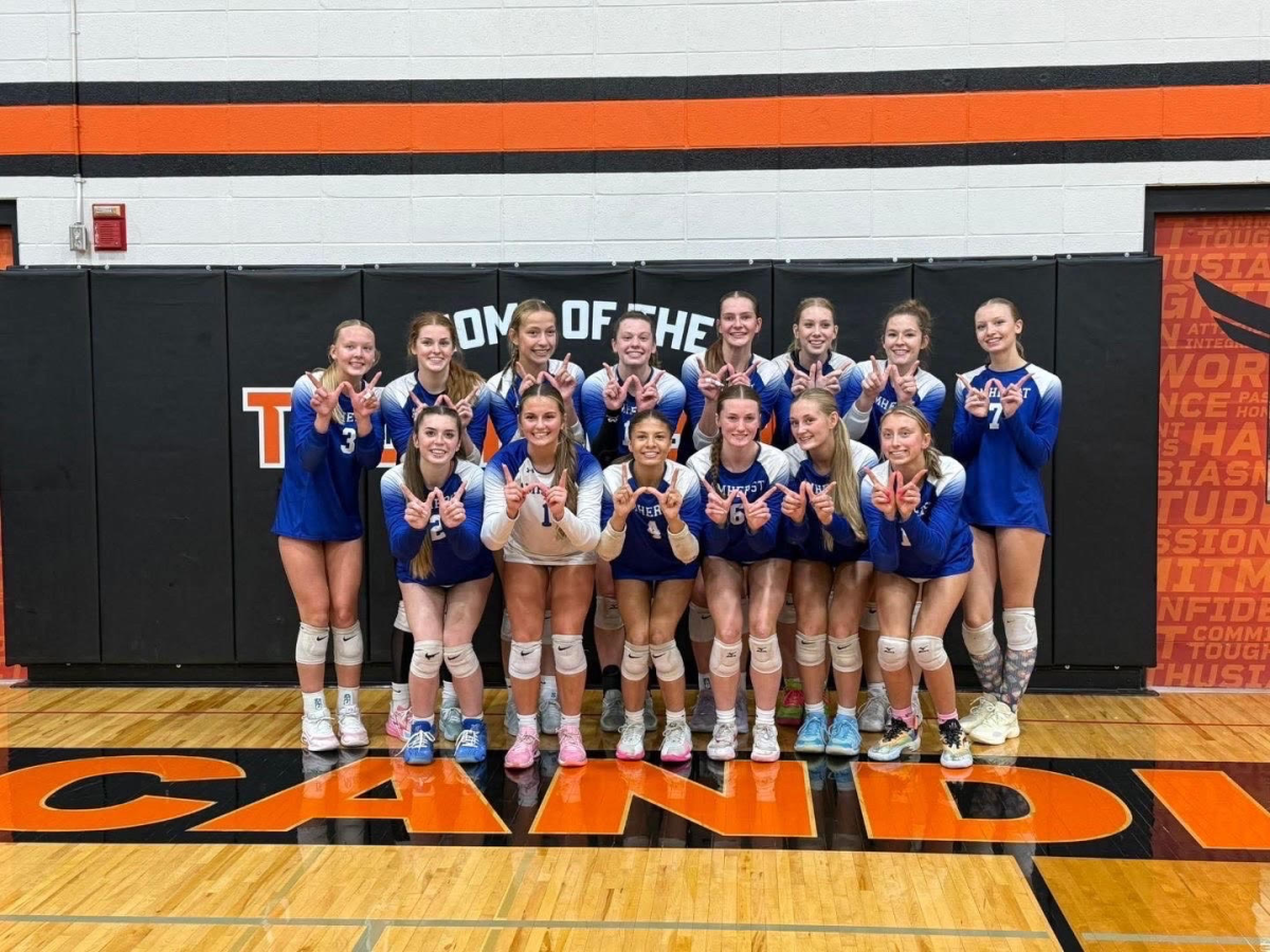 Volleyball Team Repeats as Conference Champs